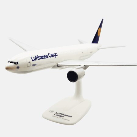 Boeing B777-200FR Lufthansa Cargo 1:200 PPC