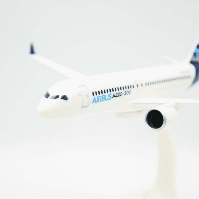 Airbus A220 Airbus Colour 1:200 Herpa