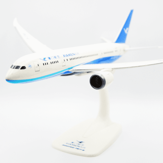 Boeing B787-8 Xiamen Air 1:200 PPC