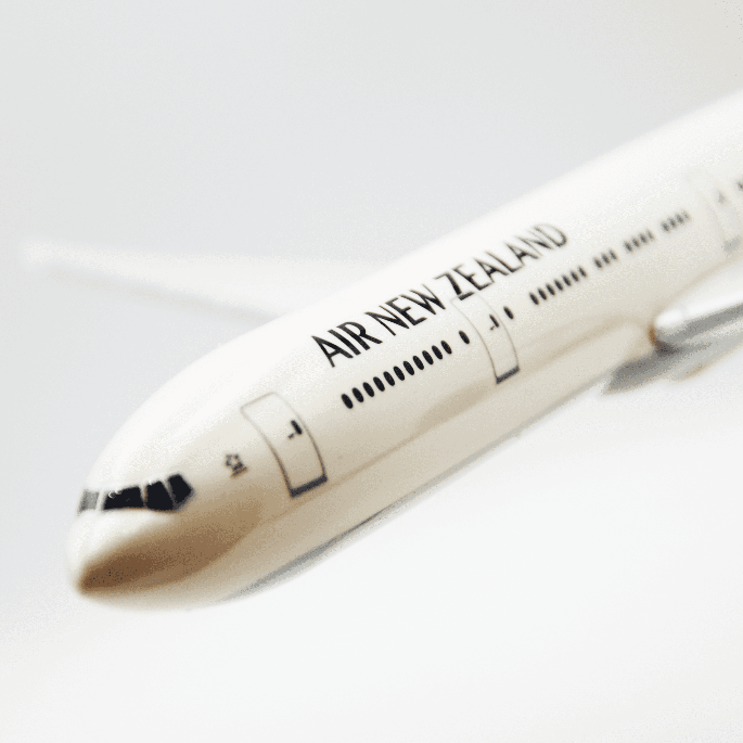 Boeing B777-300ER Air New Zealand 1:200 PPC