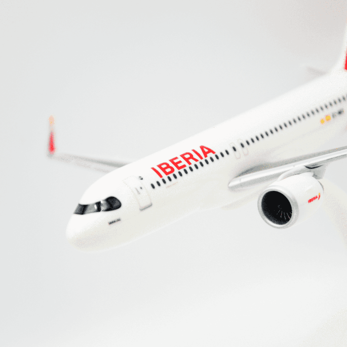 Airbus A320neo Iberia 1:200 Herpa