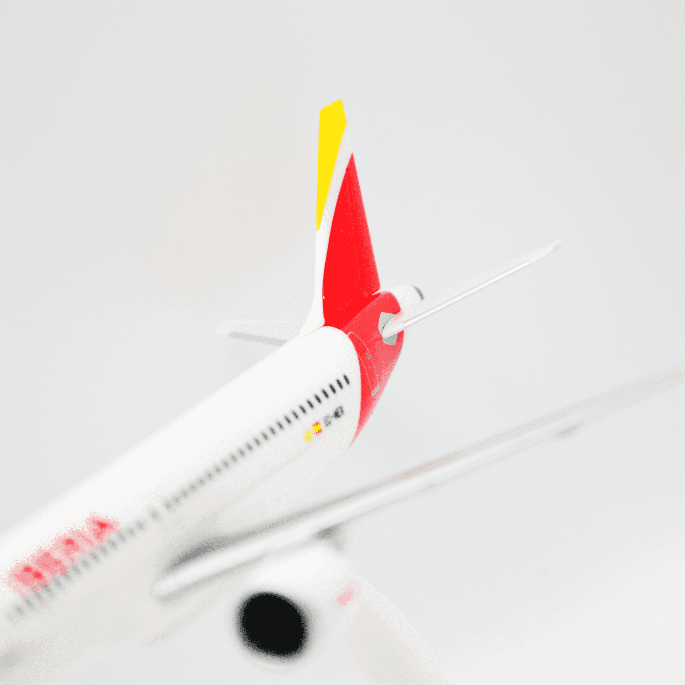 Airbus A320neo Iberia 1:200 Herpa