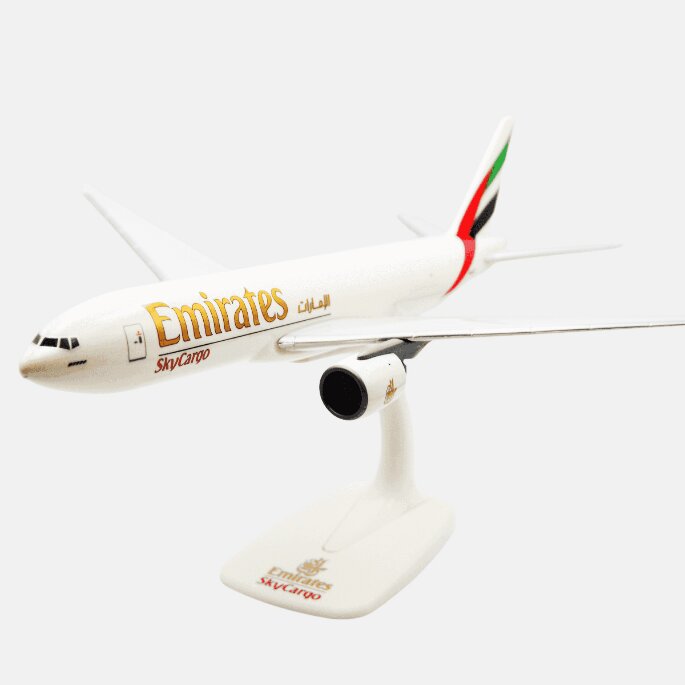Boeing B777-200 Emirates Skycargo 1:200 PPC