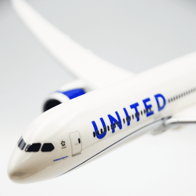 Boeing B787-10 United 1:200 PPC