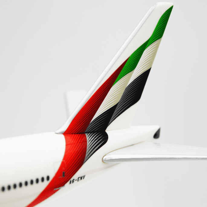 Boeing B777-300ER Emirates New 1:200 PPC