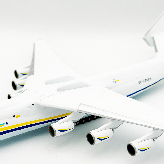 Antonov AN-225 Mriya 1:400 Herpa