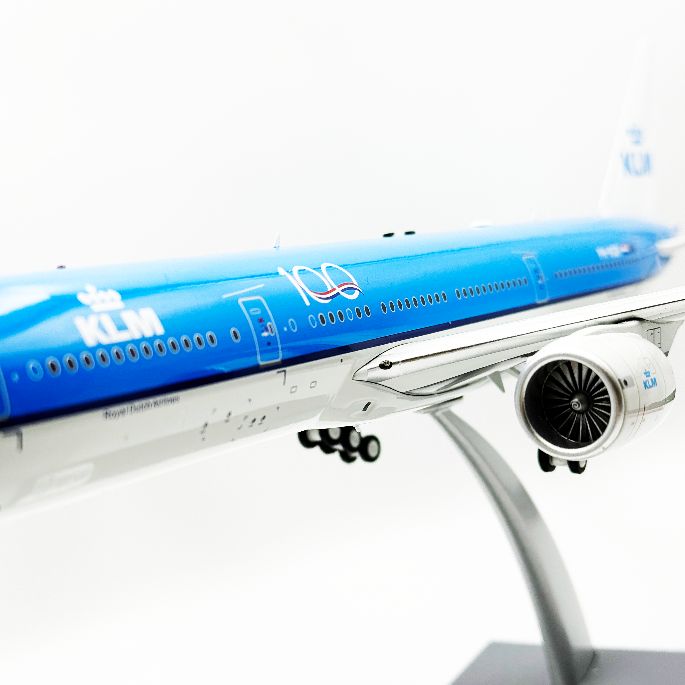 Boeing B777-200 KLM 1:200 Inflight 200