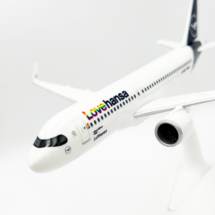 Airbus A320neo Lufthansa Lovehansa 1:200 Herpa