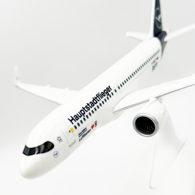 Airbus A320neo Lufthansa Hauptstadtflieger 1:200 Herpa