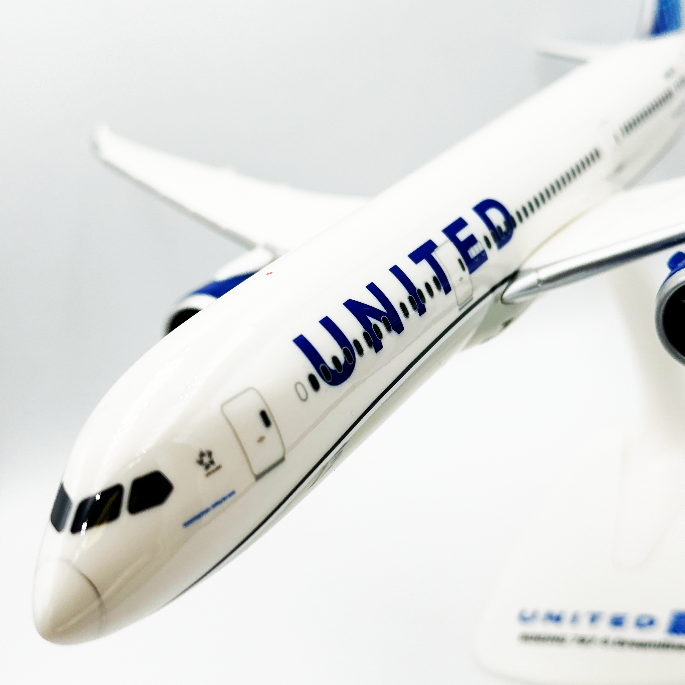 Boeing B787-9 United 1:200 Herpa