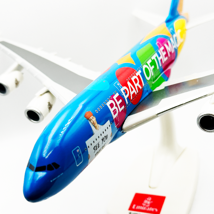 Airbus A380-800 Emirates Destination Dubai 1:250 Herpa